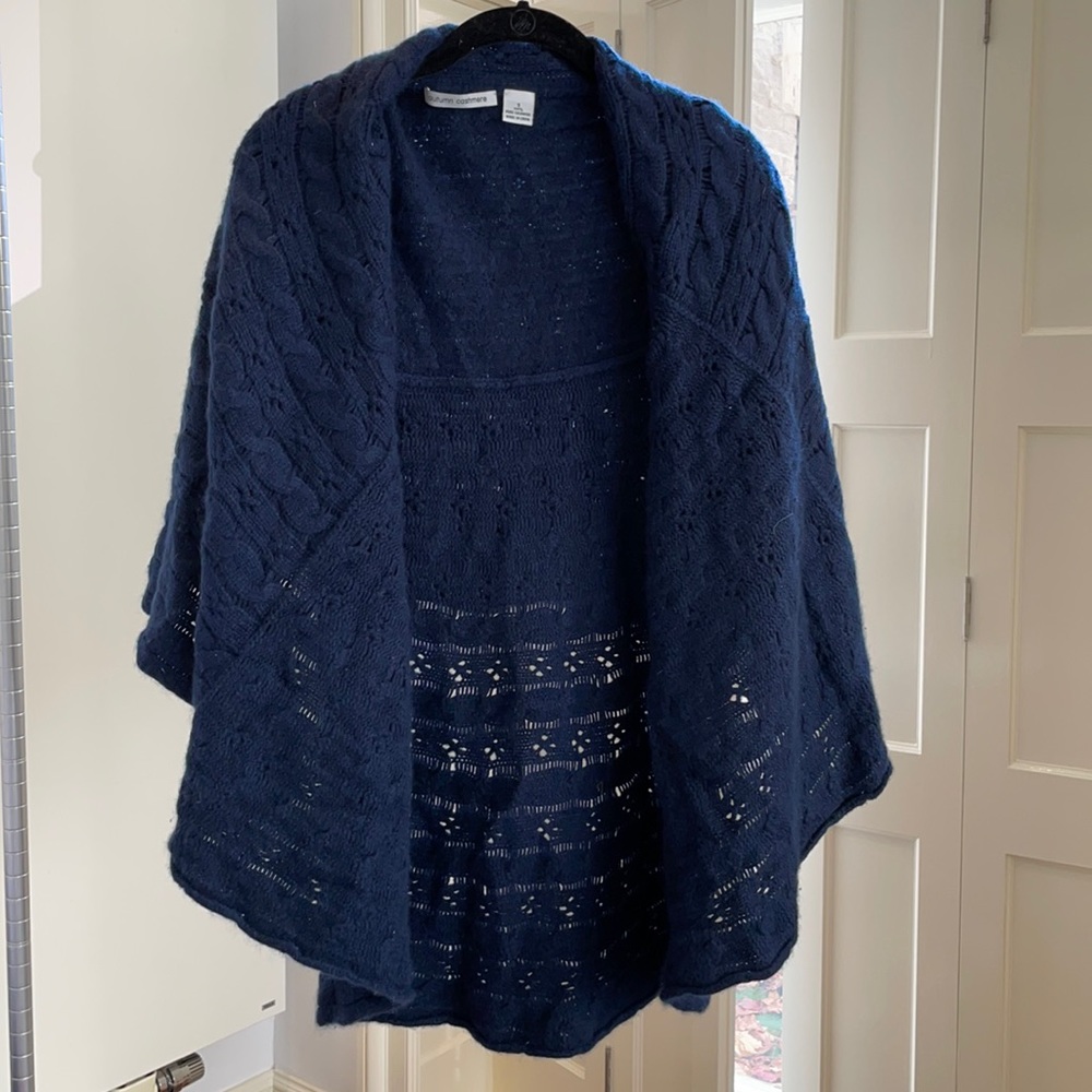 100% pure cashmere in navy blue, size small by Autumn Cashmere.